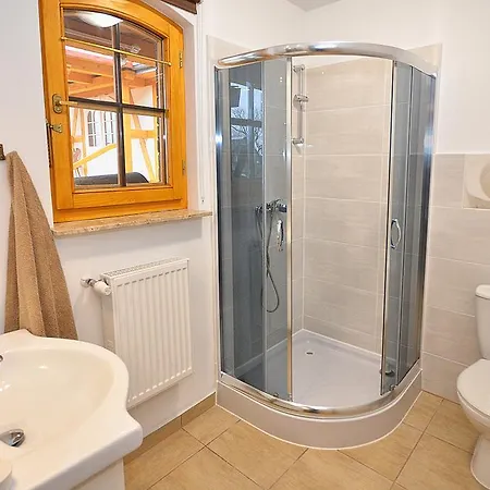 Nad Morzem I Jeziorem Dworek *