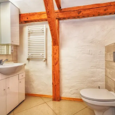 Feriegård Nad Morzem I Jeziorem Dworek