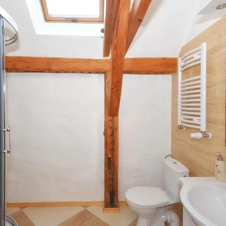 Nad Morzem I Jeziorem Dworek *