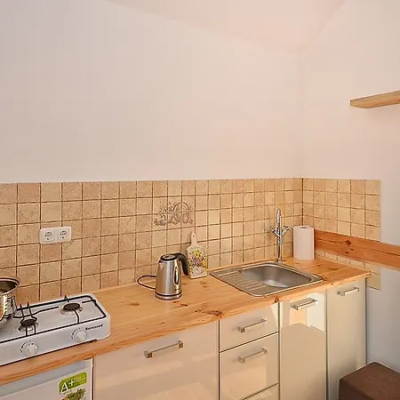 Nad Morzem I Jeziorem Dworek