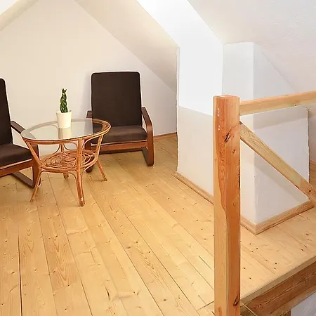 Nad Morzem I Jeziorem Dworek * Kopan