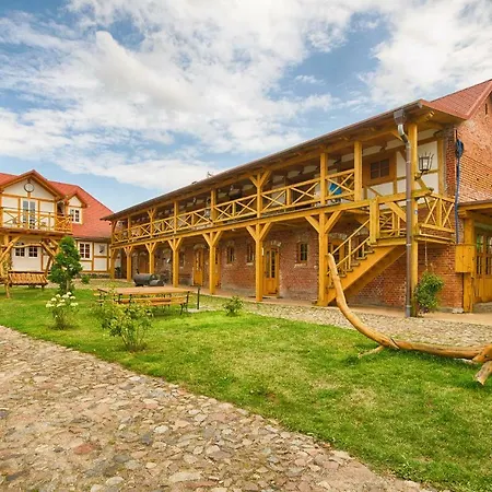 Nad Morzem I Jeziorem Dworek Alojamento de Turismo Rural *