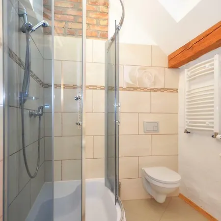 Nad Morzem I Jeziorem Dworek Kopan