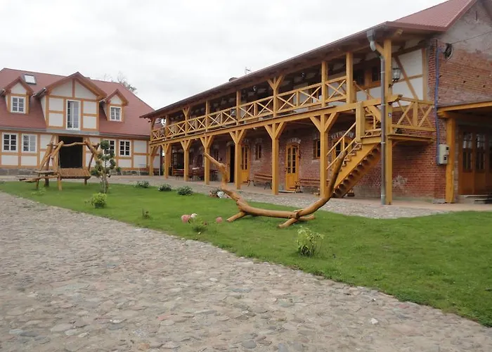 Nad Morzem I Jeziorem Dworek Kopań