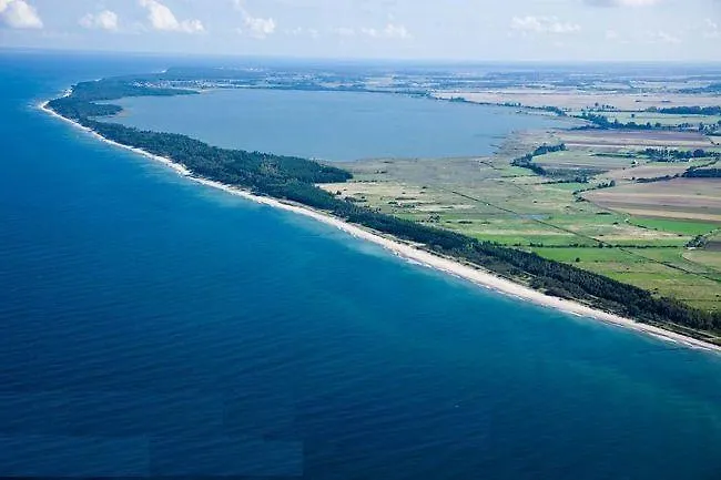 Nad Morzem I Jeziorem Dworek