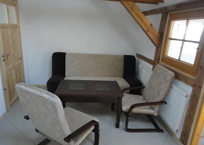 Nad Morzem I Jeziorem Dworek *