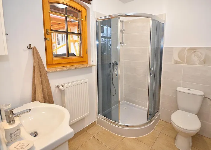 Nad Morzem I Jeziorem Dworek *