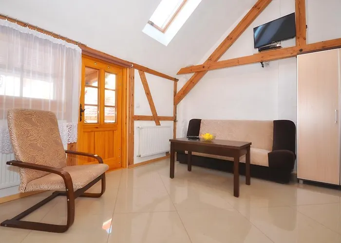 Nad Morzem I Jeziorem Dworek Kopań