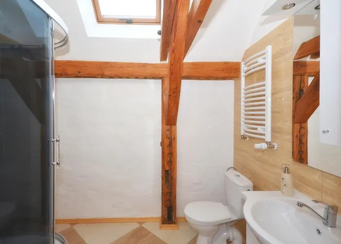 Nad Morzem I Jeziorem Dworek *