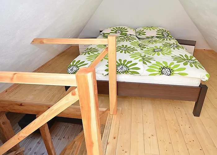 Nad Morzem I Jeziorem Dworek *